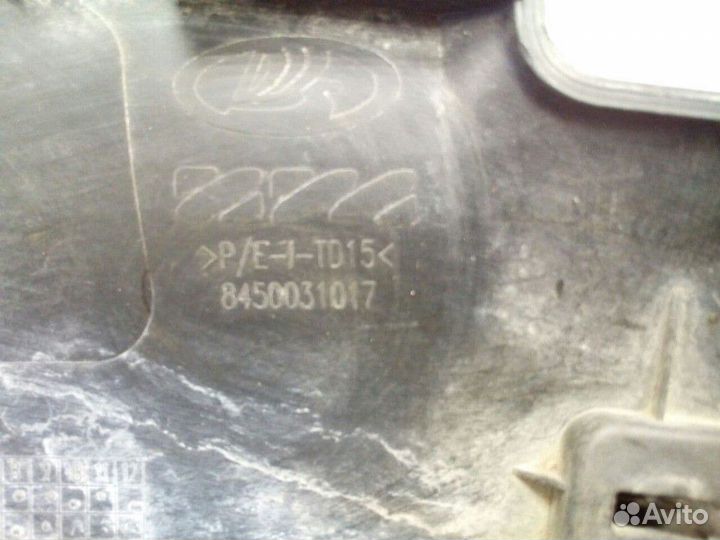 Накладка на крыло переднее левое LADA Vesta