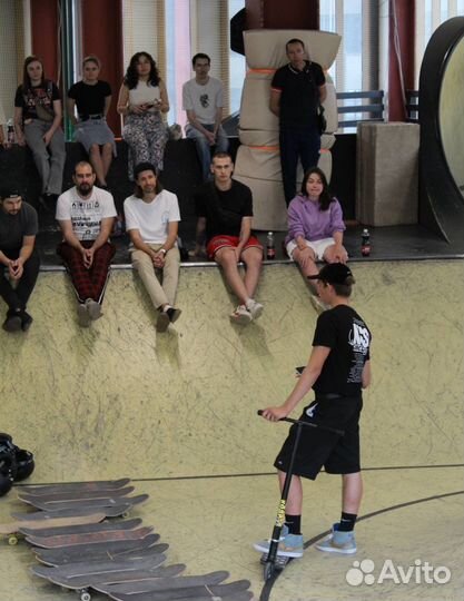 Тренер по трюковому самокату