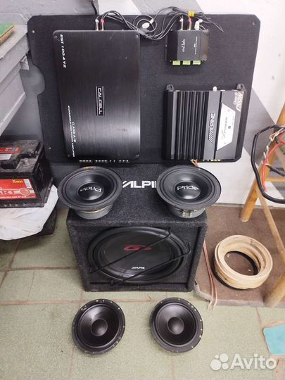 Комплект музыки в авто