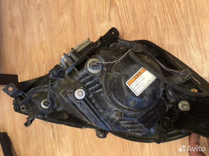 Фара на honda fit