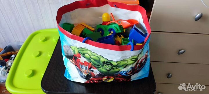 Кубики, конструктор, кегли