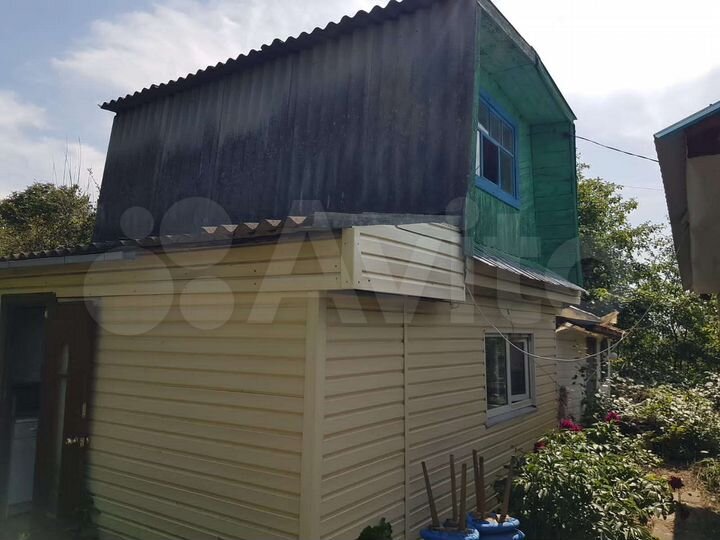 Дом 20 м² на участке 5 сот.