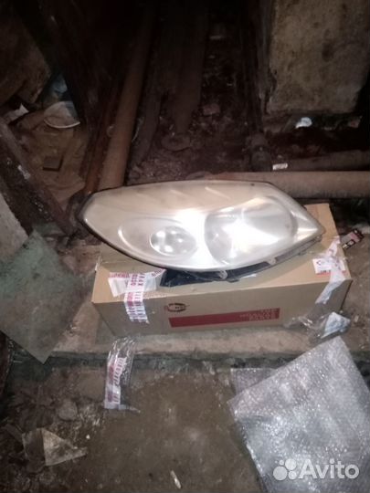 Фары на renault sandero