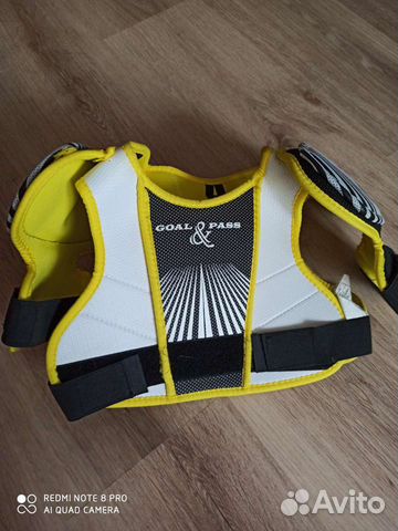 Нагрудник хоккейный