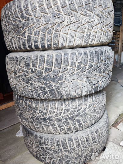 Arctic Trucks AT405 205/55 R16 94T