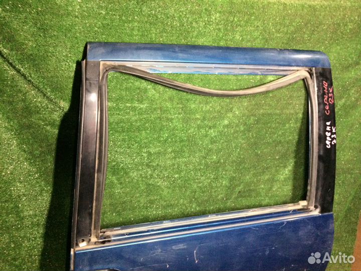 Дверь задняя левая nissan Serena C23 Синяя вмятинк