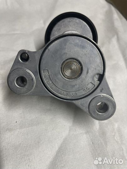 Натяжитель приводного ремня mitsubishi