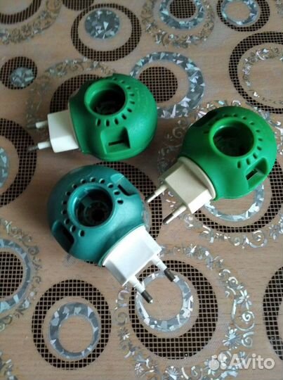 Фумигаторы для отпугивания комаров,щетки для мебел