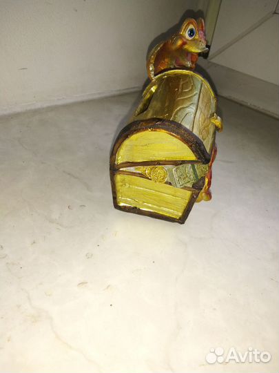 Сундучок копилка