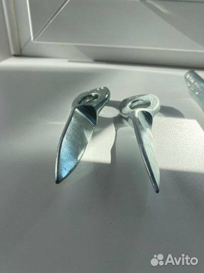 Крюк скальный (petzl)