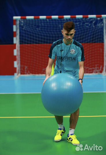 Детский тренер по футболу