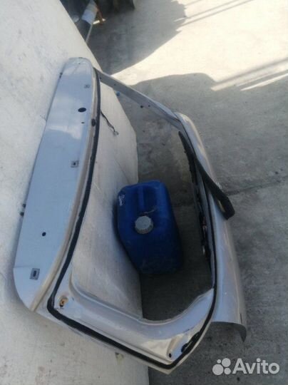 Дверь багажника Toyota Corolla120 NZE121