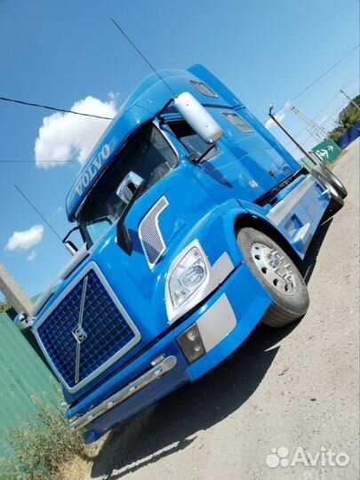 Volvo VNL 780, 2003