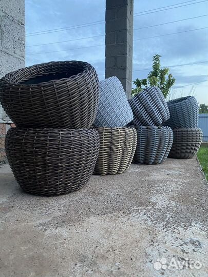 Кашпо из ротанга