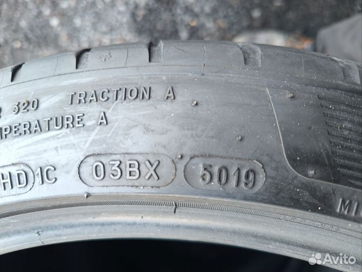 Michelin Pilot Sport 4 245/40 R19 и 275/35 R19