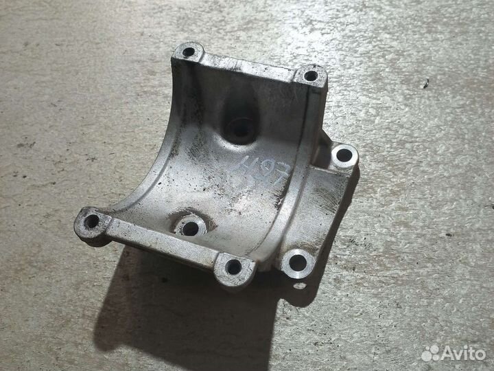 Кронштейн компрессора кондиционера