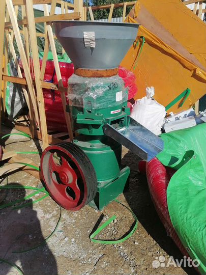 Гранулятор для производства кормов 300мм