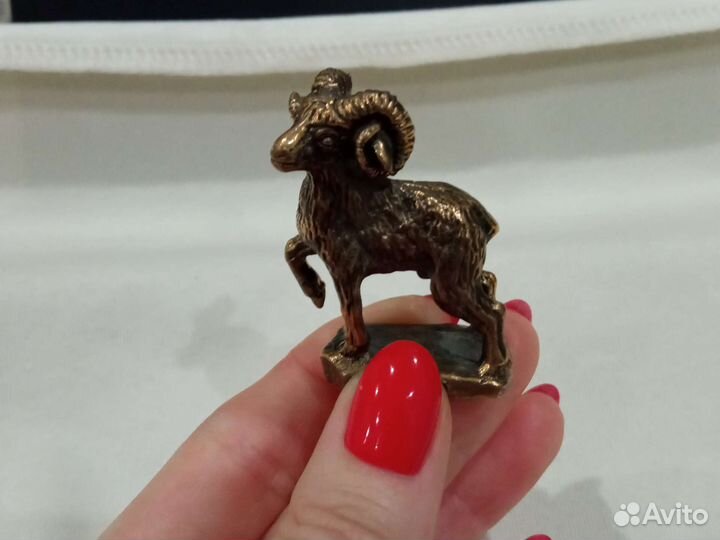 Статуэтка миниатюра Овен бронза