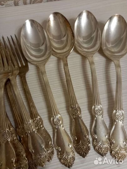Мельхиоровые посеребряные ложки и вилки