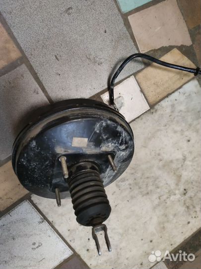 Усилитель тормозов вакуумный Toyota Corolla E120