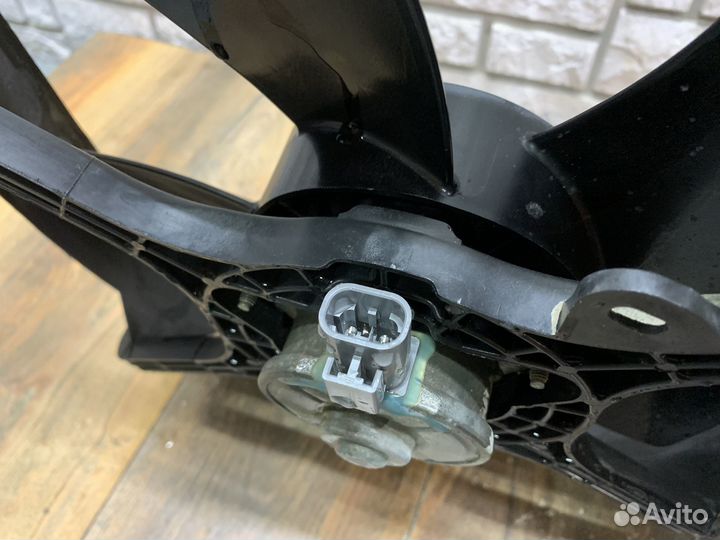 Mitsubishi ASX Диффузор вентилятора 1,8л 4B10