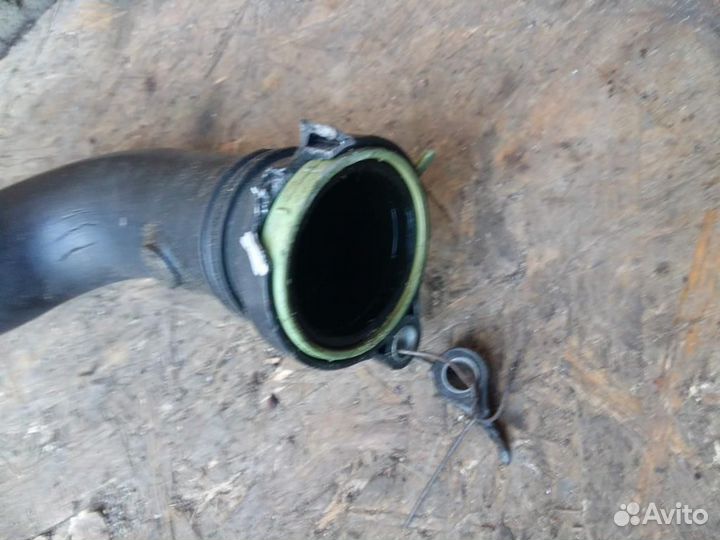 Патрубок интеркулера Opel Insignia 2008-2017