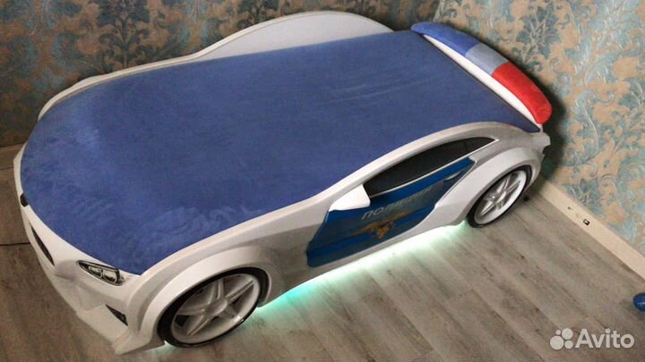 Кровать машина