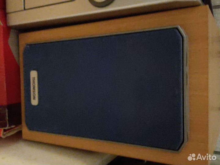 Thomson проигрыватель с колонками 2 штуки