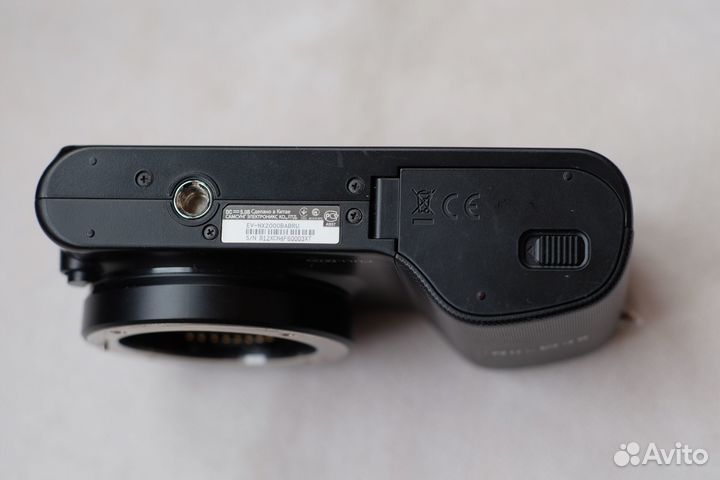 Samsung NX 2000 Body