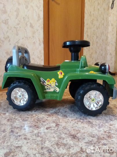 Машинка каталка, внедорожник