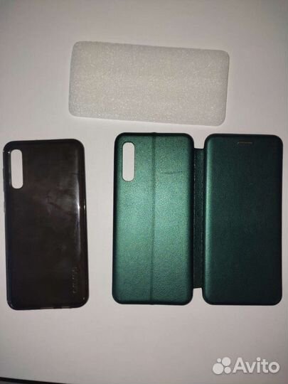 Продам 2 чехла на Самсунг Гэлакси А-50