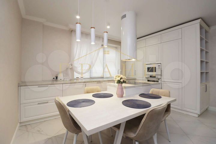 4-к. квартира, 97 м², 1/16 эт.