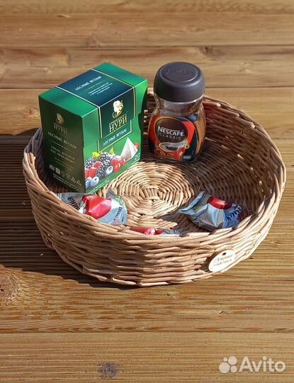 Плетеный поднос из эколозы