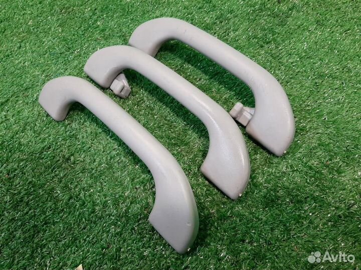 Ручка потолочная (комплект) Mitsubishi Carisma 20