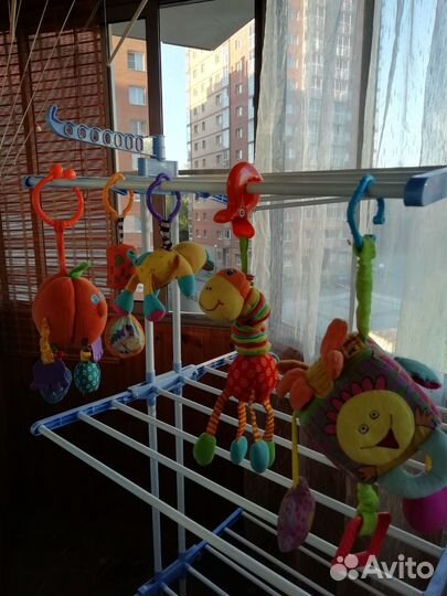 Развивающие игрушки для малышей