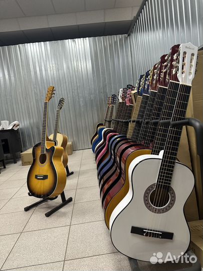 Гитара классическая/ акустическая