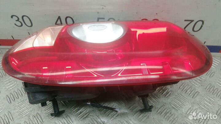 Фонарь задний правый Renault Duster