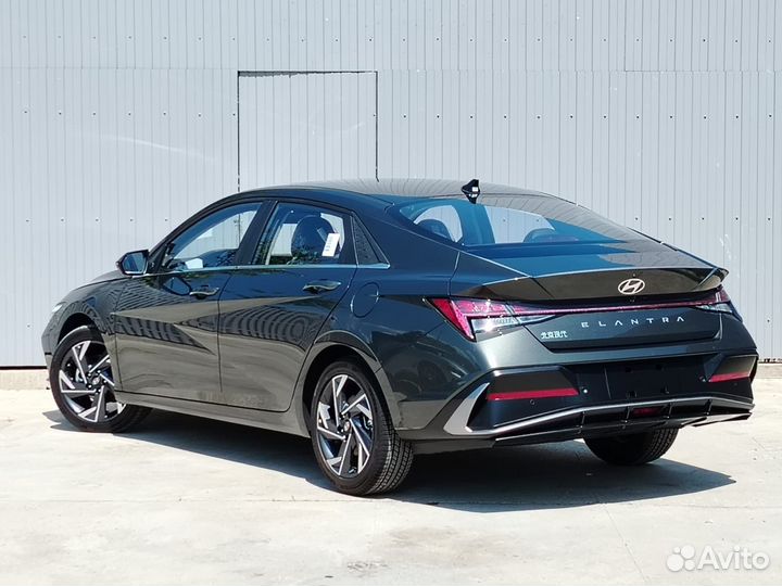 Hyundai Elantra 1.5 CVT, 2023, 57 км