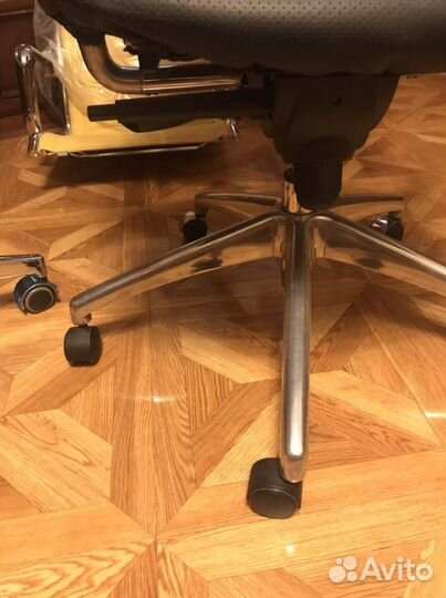 Компьютерное кресло