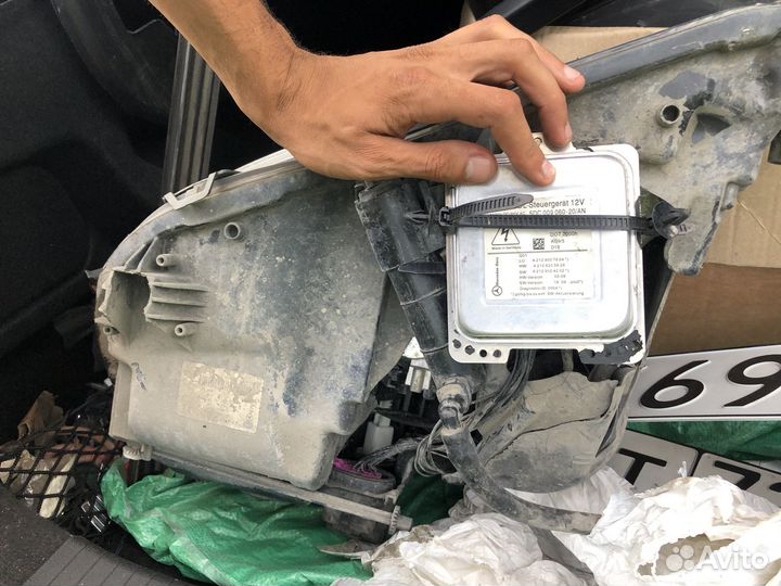 Фара правая w212 дорестайлинг