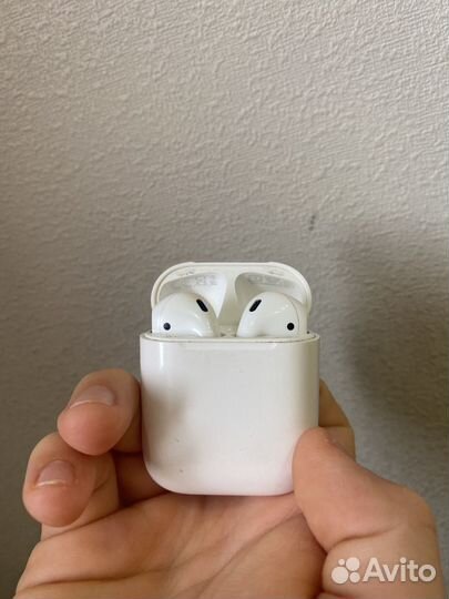 AirPods 2