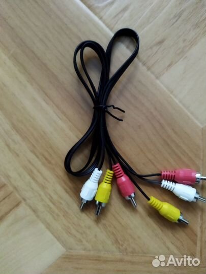 Шнур аудио/видео тюльпан-тюльпан 3RCA- 3RCA