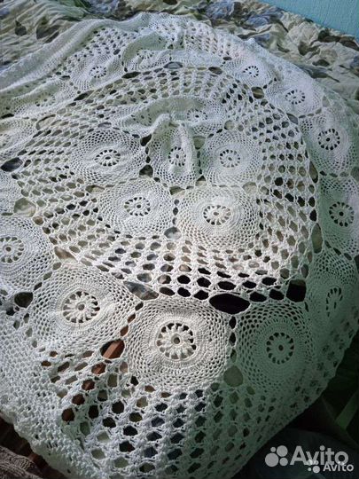 Скатерть ручная работа вязаная из гаруса