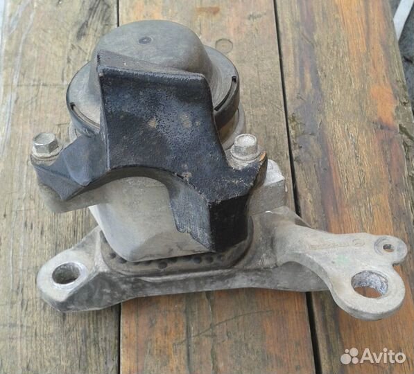 Подушка крепления двигателя правая Mazda CX-9 1