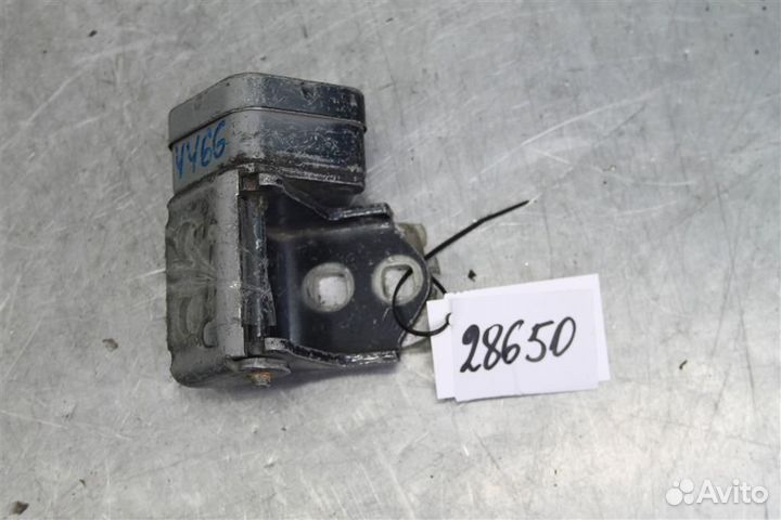 Петля двери передней правой Renault Megane 2