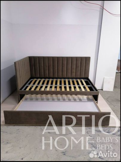 Детская кровать с мягкими бортиками