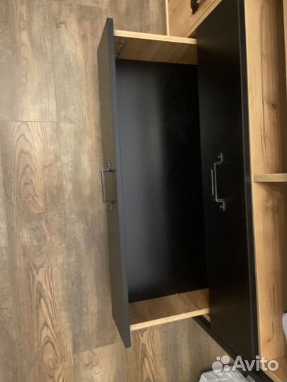 Тумба под телевизор