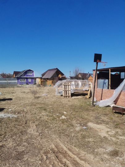 Дача 13,1 м² на участке 6 сот.