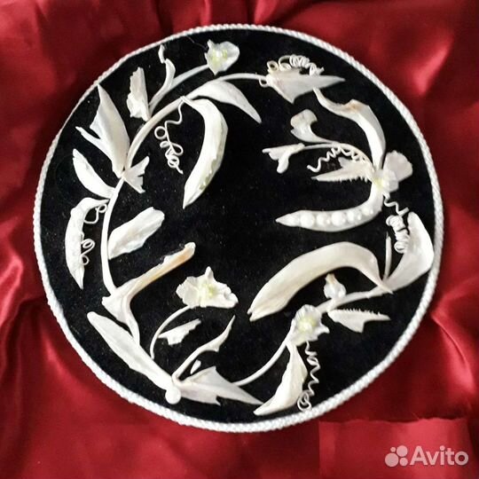 Композиция из рыбных костей