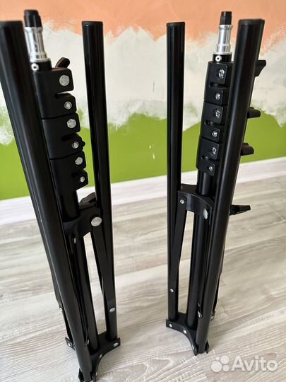 Штатив / трипод для лампы / телефона